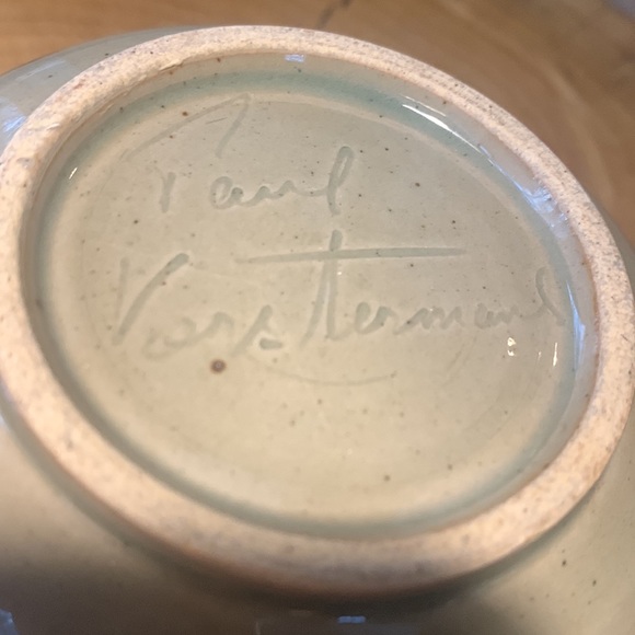 Paul Vorstermans Signed Pottery Bowl /The Mad River Pottery , Creemore ONT - Picture 2 of 4
